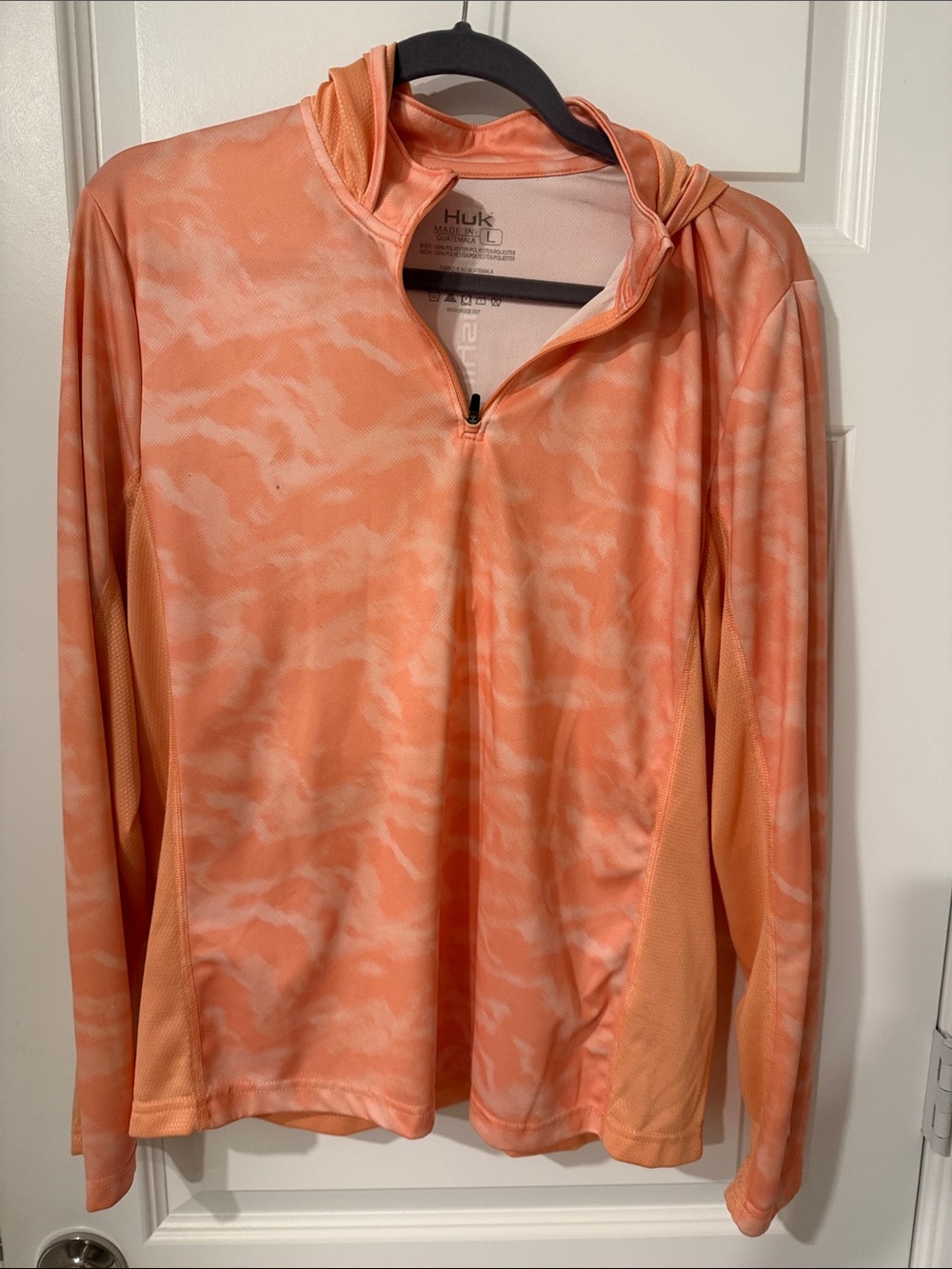 Huk Fishing Coral Peach Performance Hoodie L large women’s Shirt Hood long